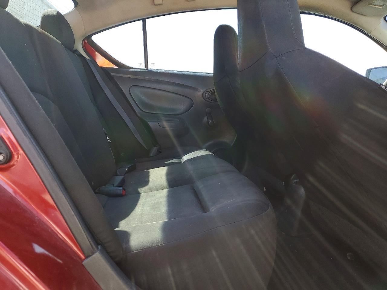 2017 NISSAN VERSA