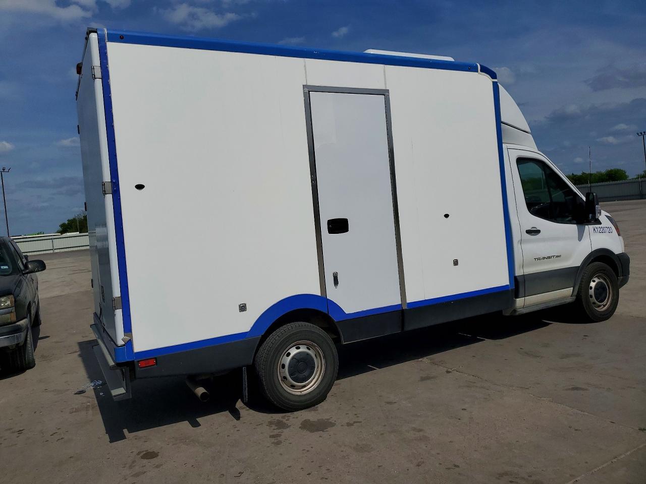 2022 FORD Transit