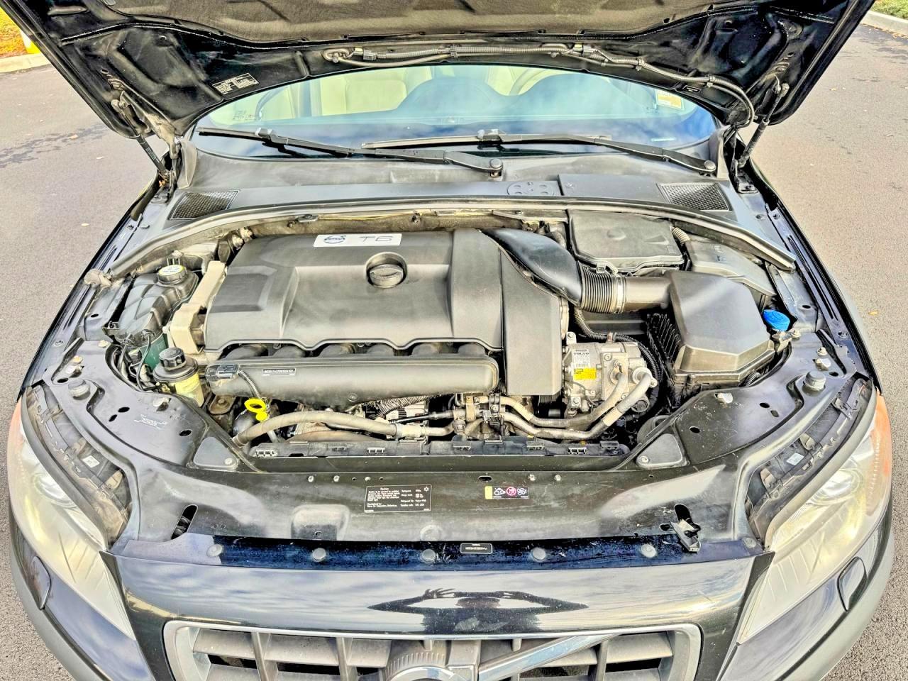 2013 VOLVO XC70