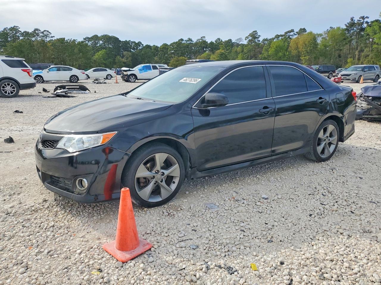 2014 TOYOTA CAMRY