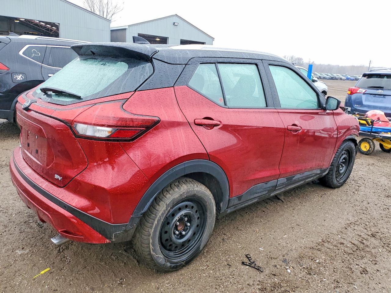 2023 NISSAN KICKS