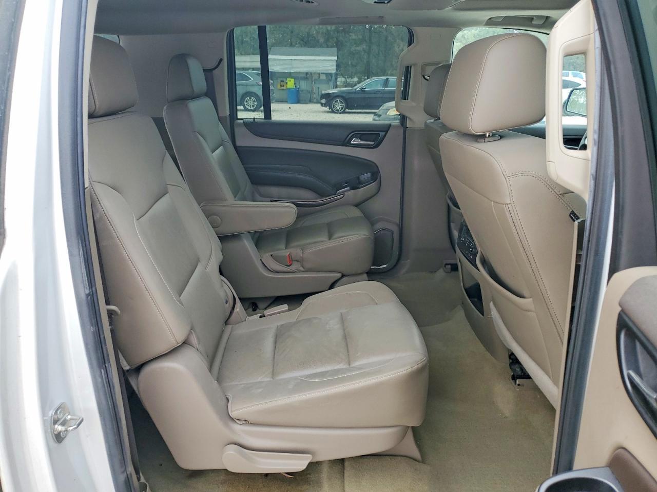2017 CHEVROLET Suburban