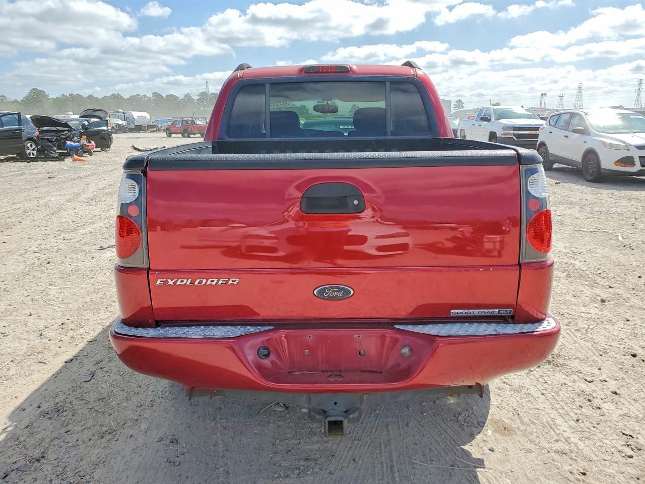 2004 FORD Explorer Sport Trac