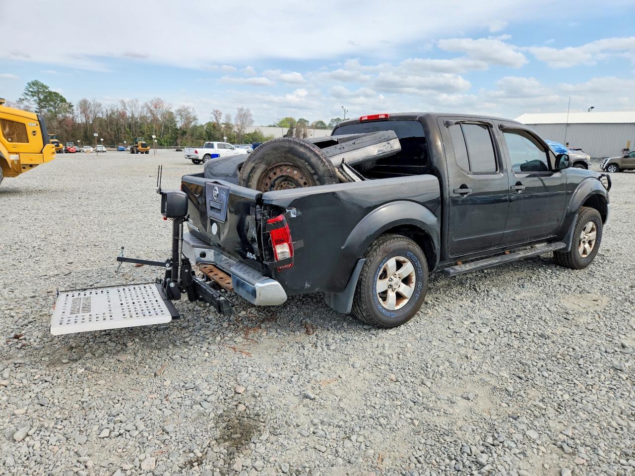 2009 NISSAN Frontier
