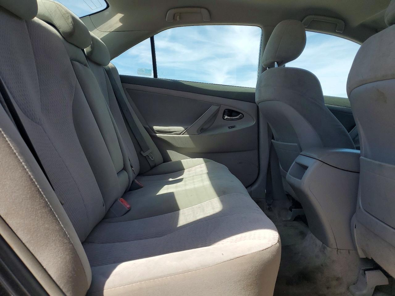 2010 TOYOTA CAMRY
