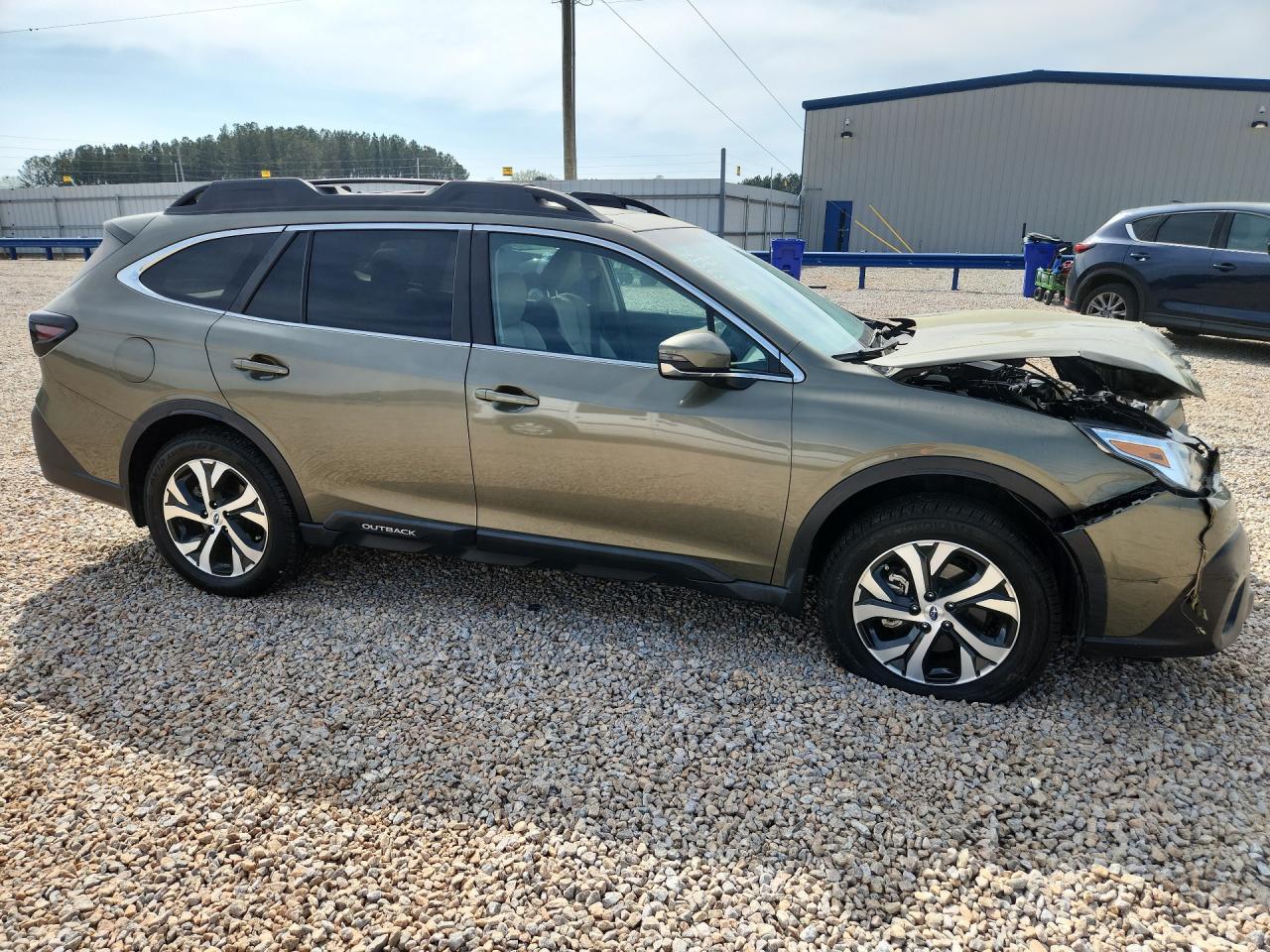 2021 SUBARU Outback