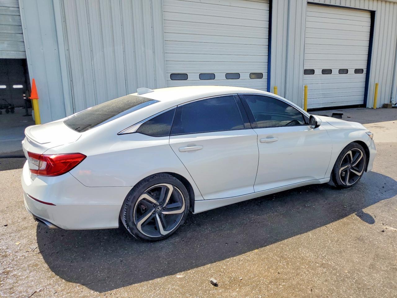 2018 HONDA ACCORD