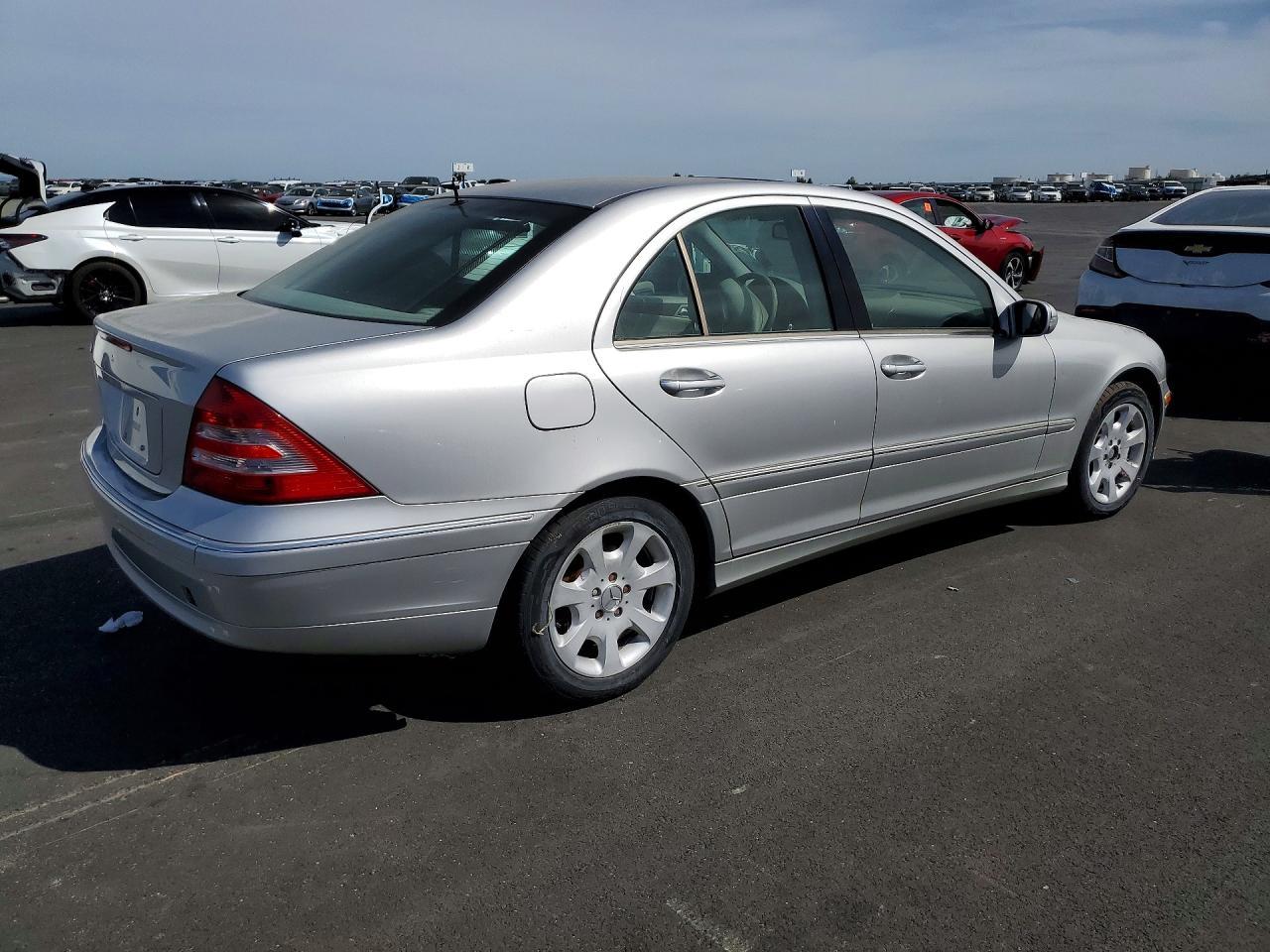 2005 MERCEDES-BENZ C-CLASS