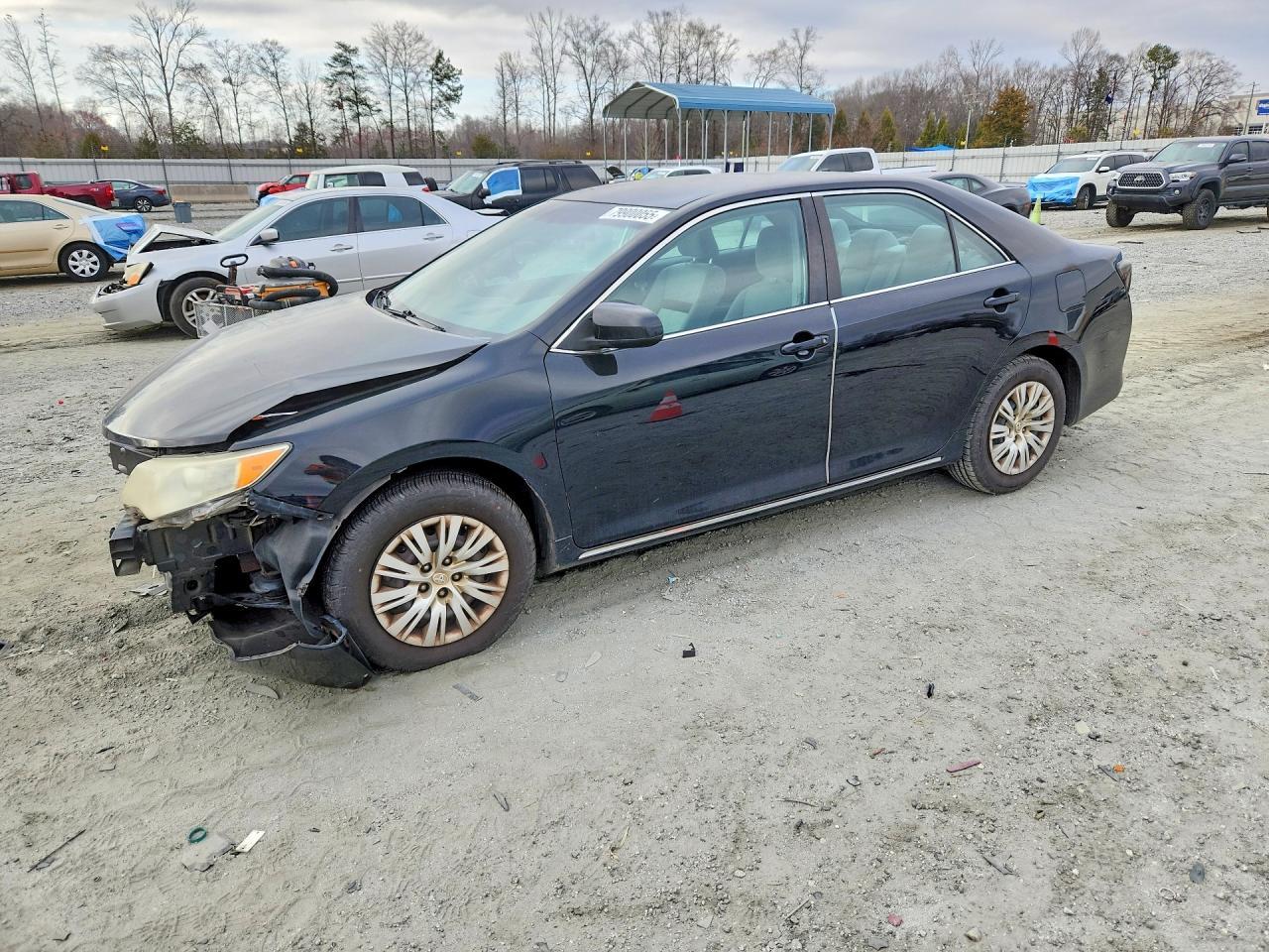 2013 TOYOTA CAMRY