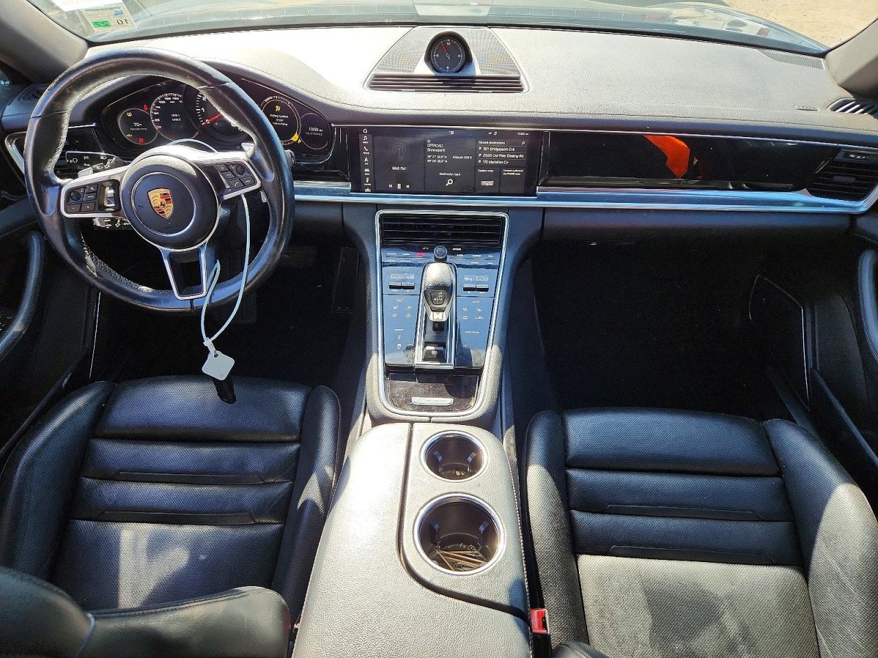2017 PORSCHE Panamera