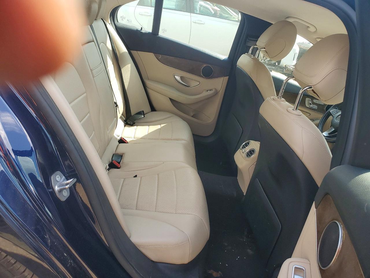 2016 MERCEDES-BENZ C-CLASS