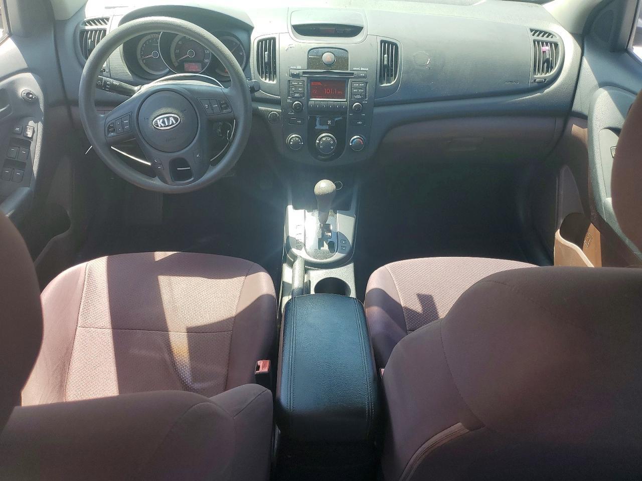 2010 KIA FORTE