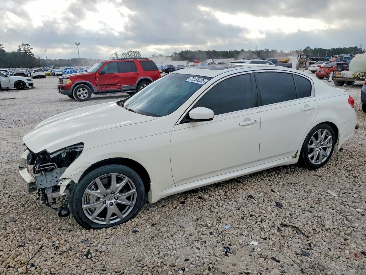 2013 INFINITI G37