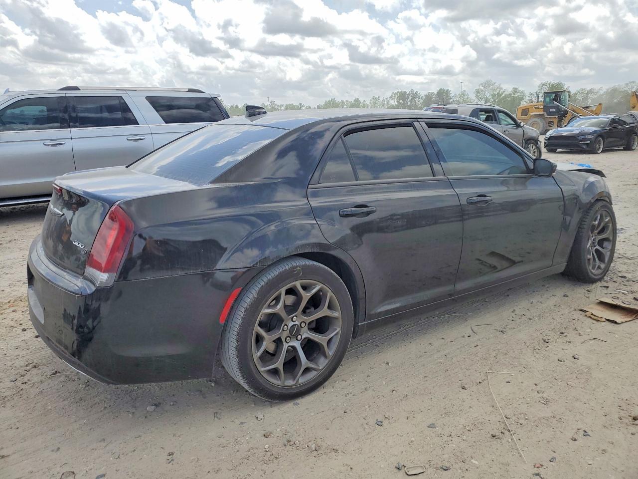 2018 CHRYSLER 300