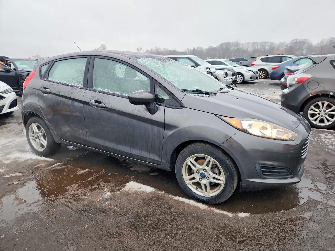 2017 FORD Fiesta