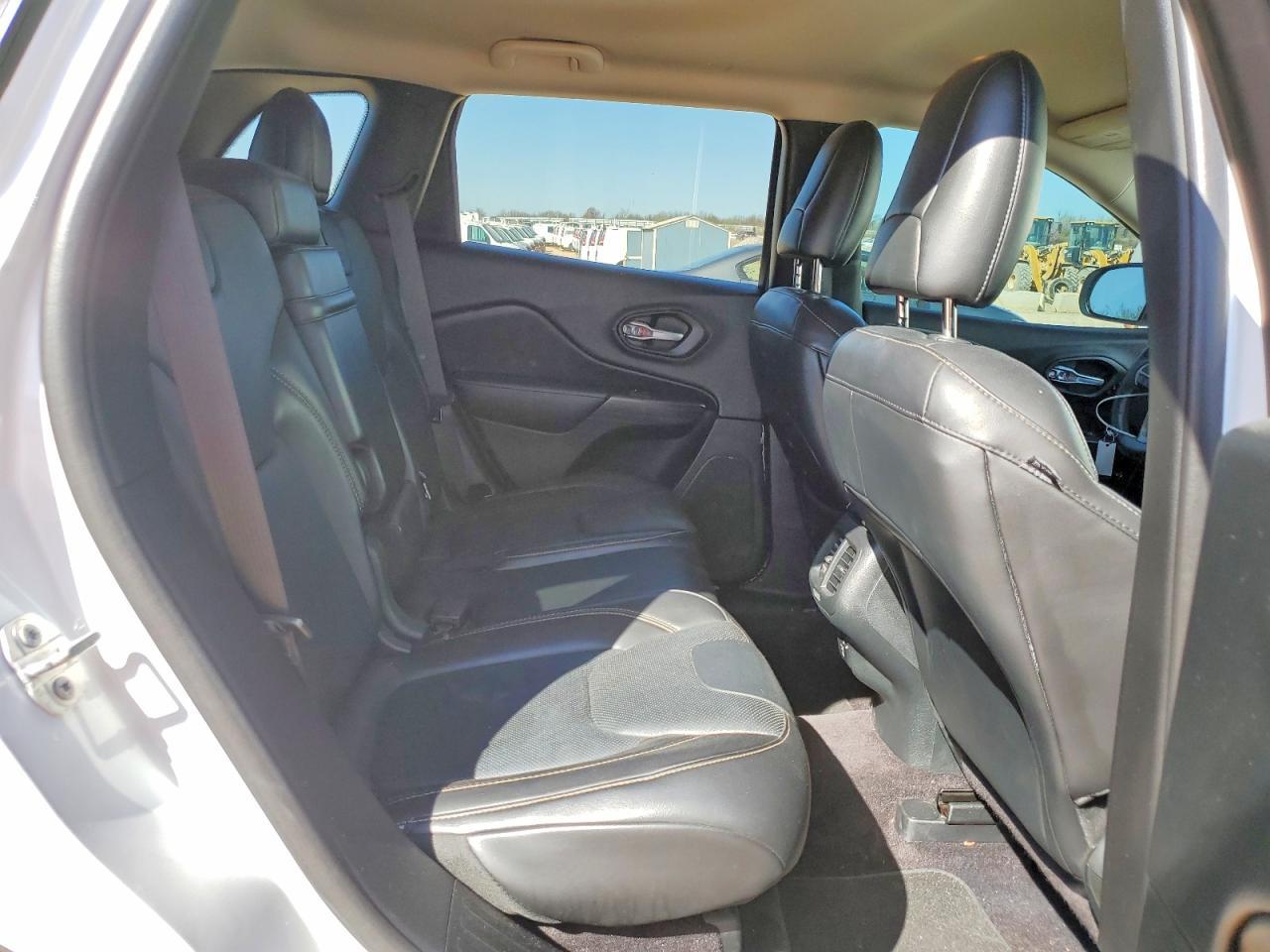 2016 JEEP CHEROKEE