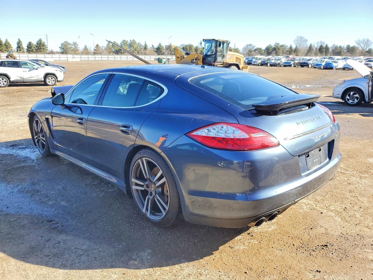 2010 PORSCHE Panamera
