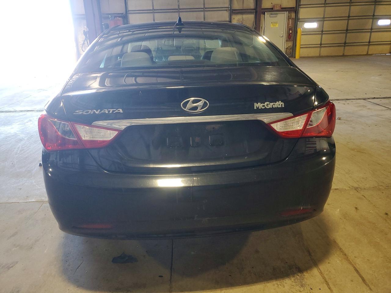 2011 HYUNDAI SONATA
