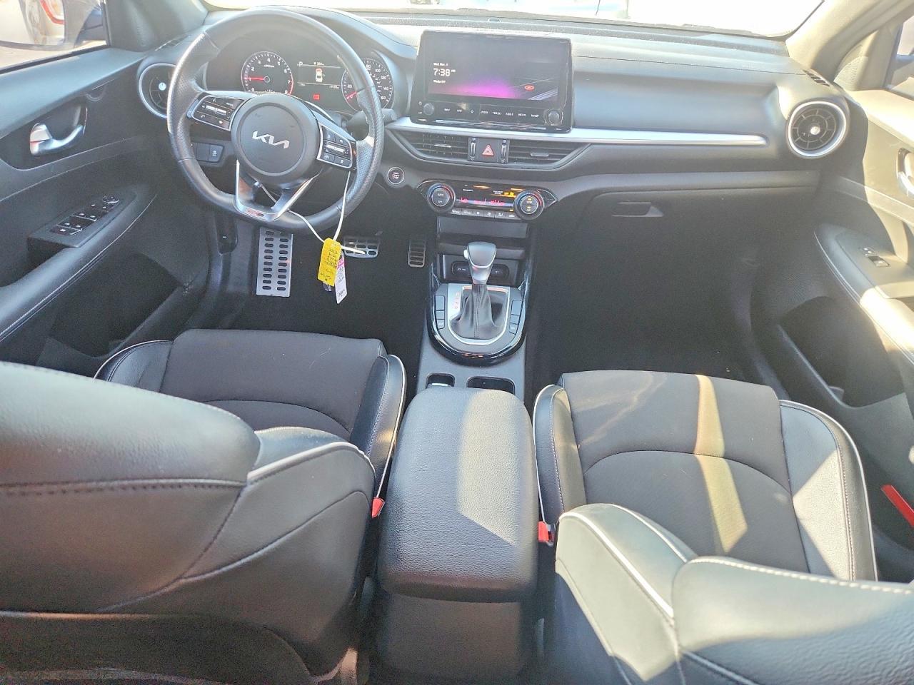 2023 KIA FORTE