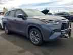 2020 TOYOTA HIGHLANDER