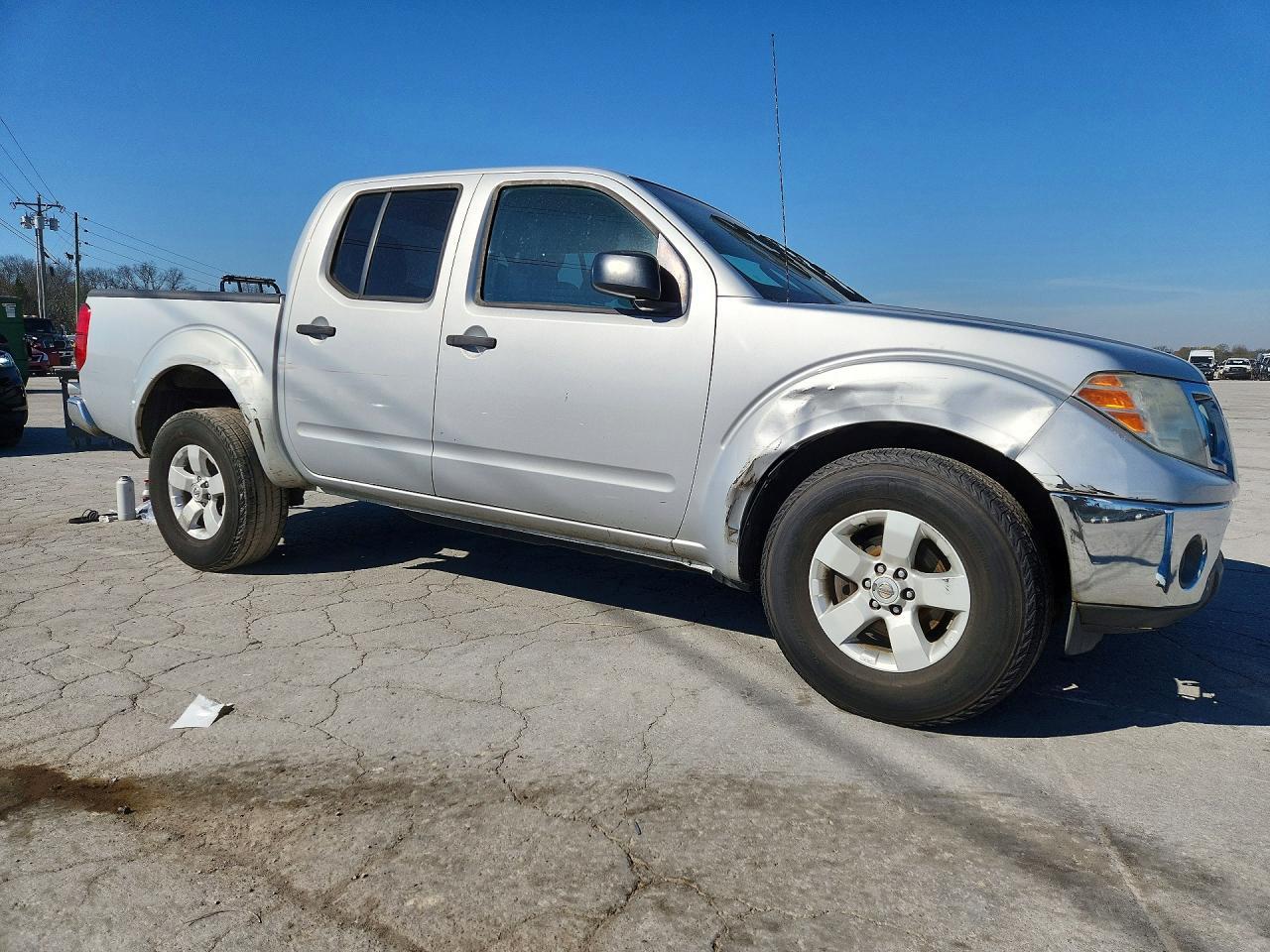 2011 NISSAN Frontier