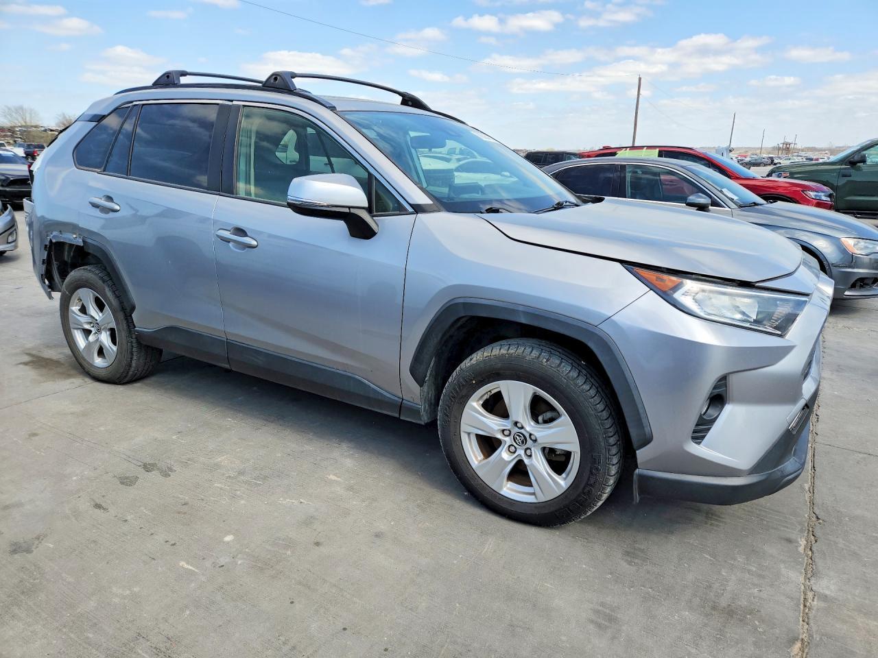 2019 TOYOTA RAV4