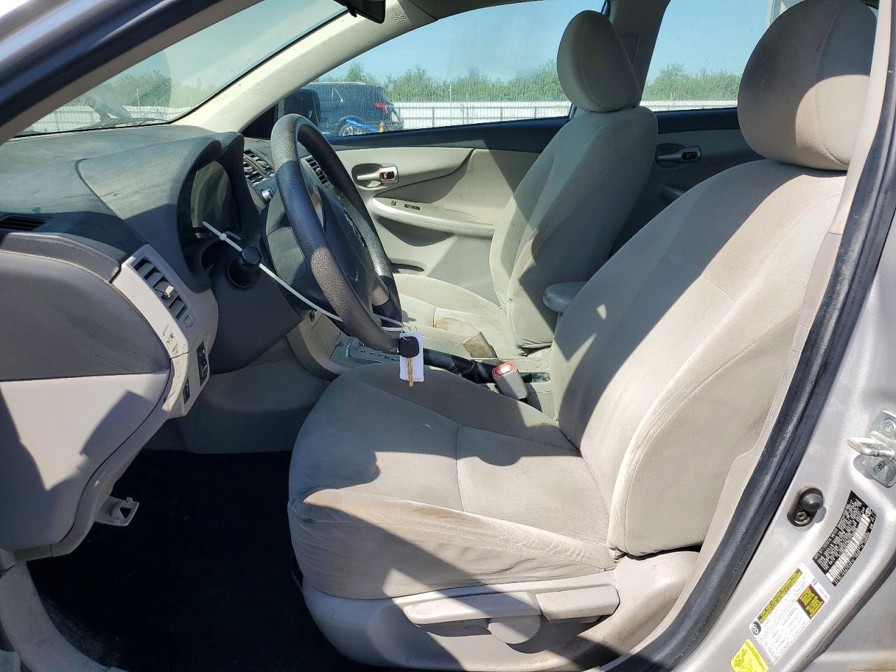 2011 TOYOTA COROLLA