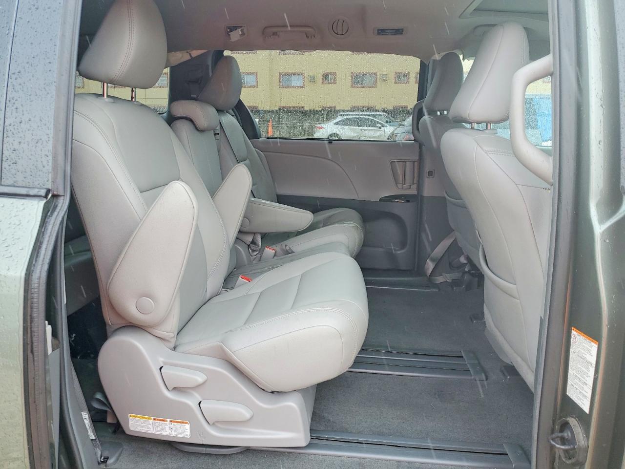 2018 TOYOTA SIENNA