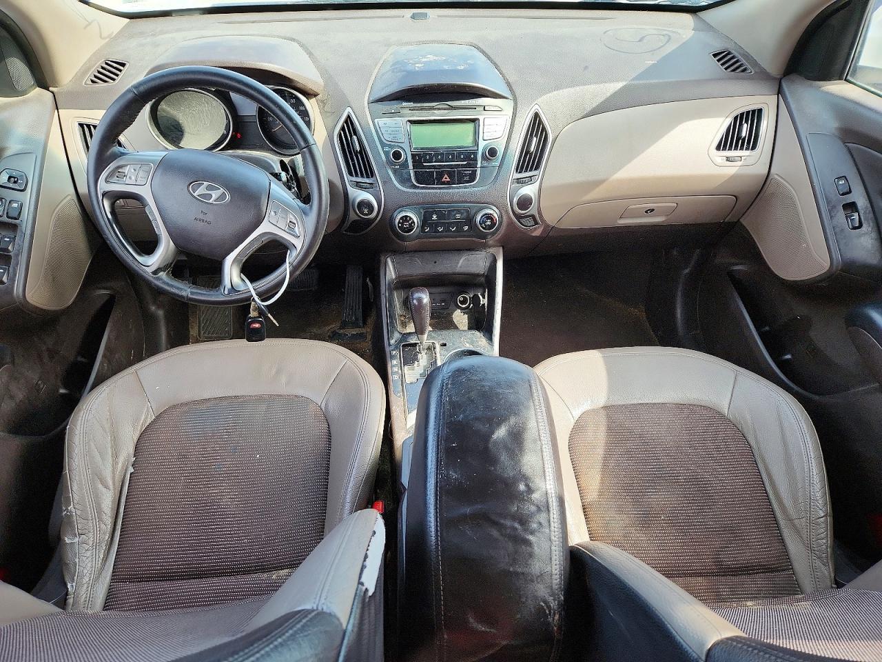 2010 HYUNDAI TUCSON