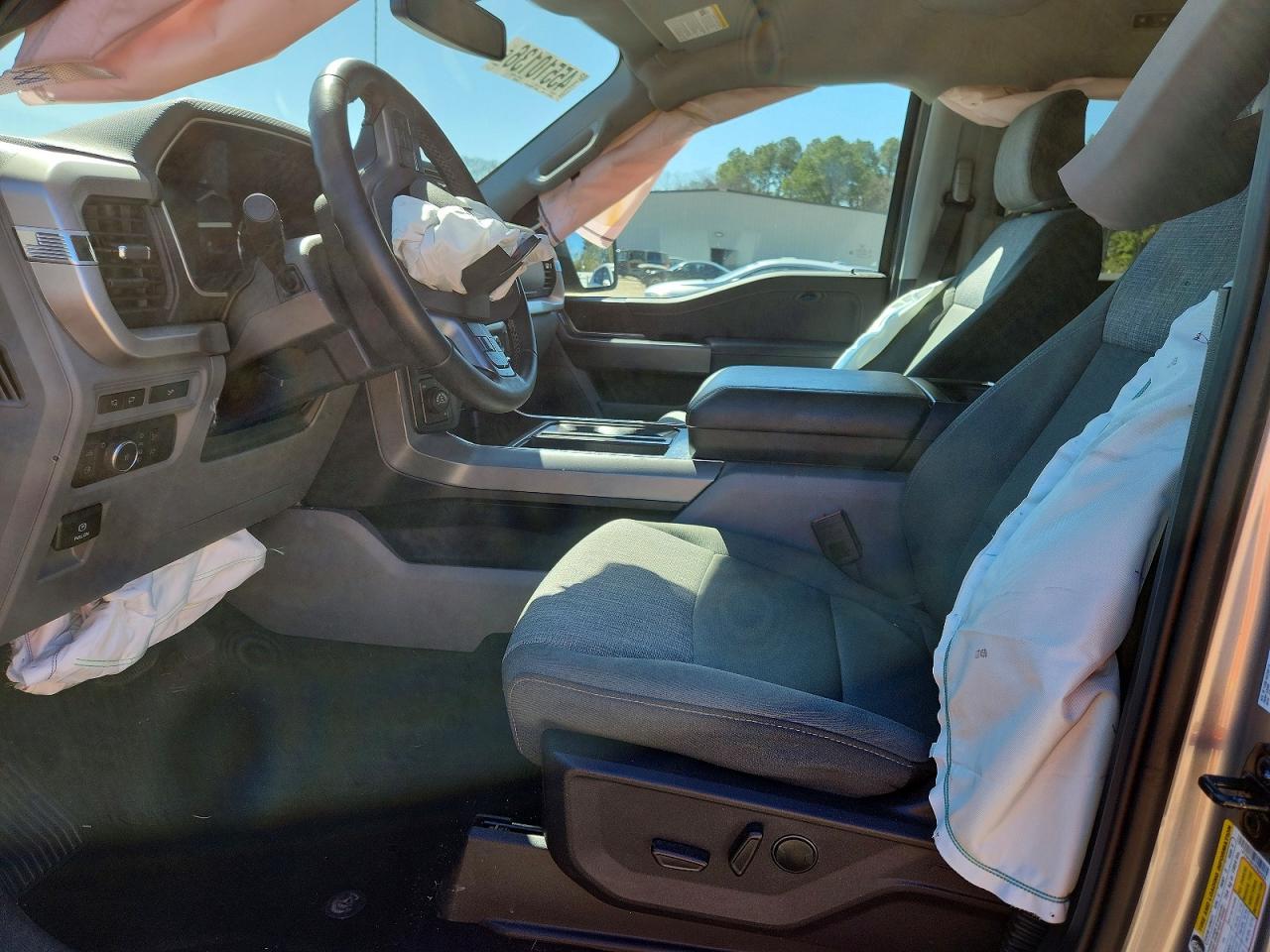 2023 FORD F-150 Lightning