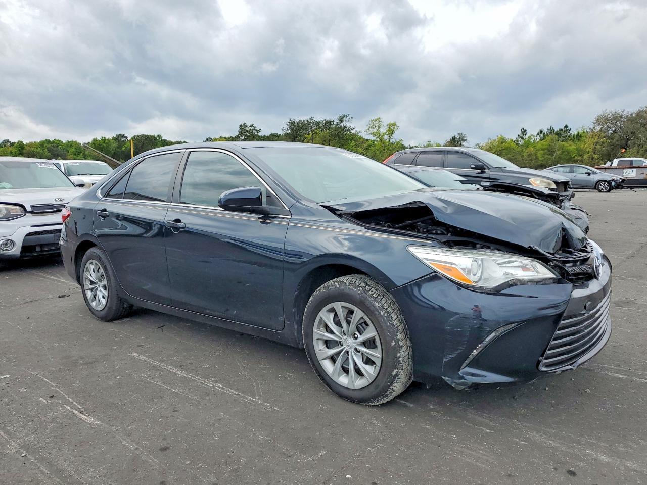 2017 TOYOTA CAMRY