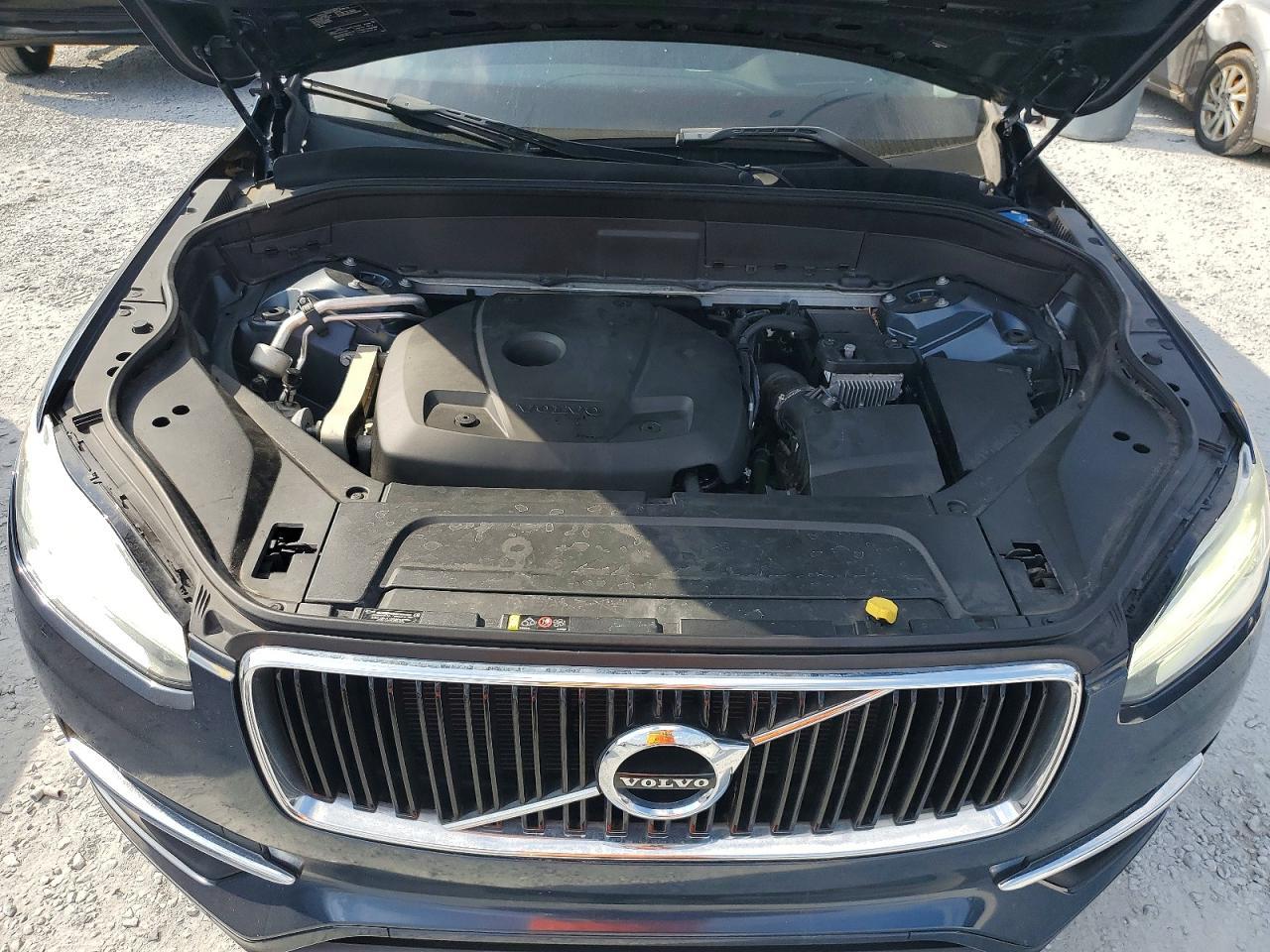 2019 VOLVO XC90