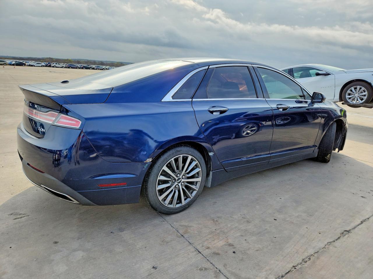 2017 LINCOLN MKZ