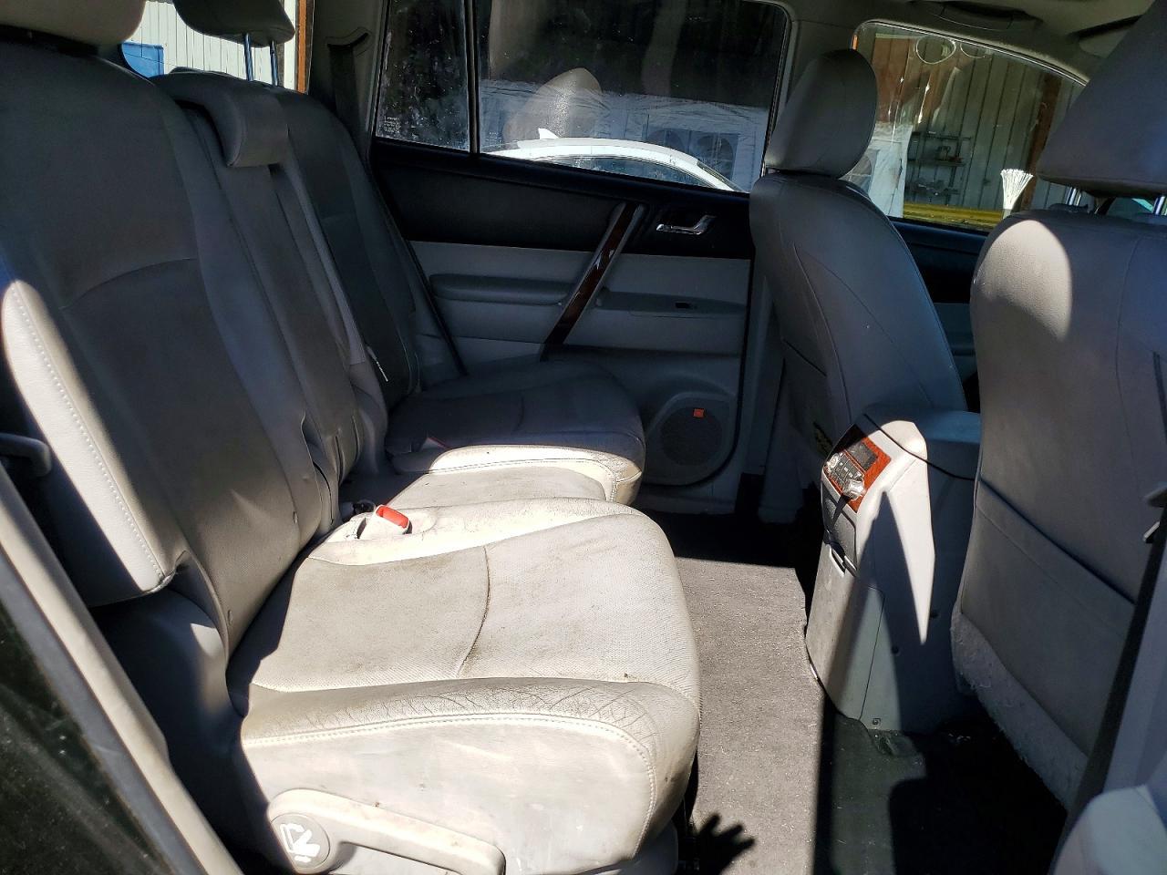 2012 TOYOTA Highlander Hybrid