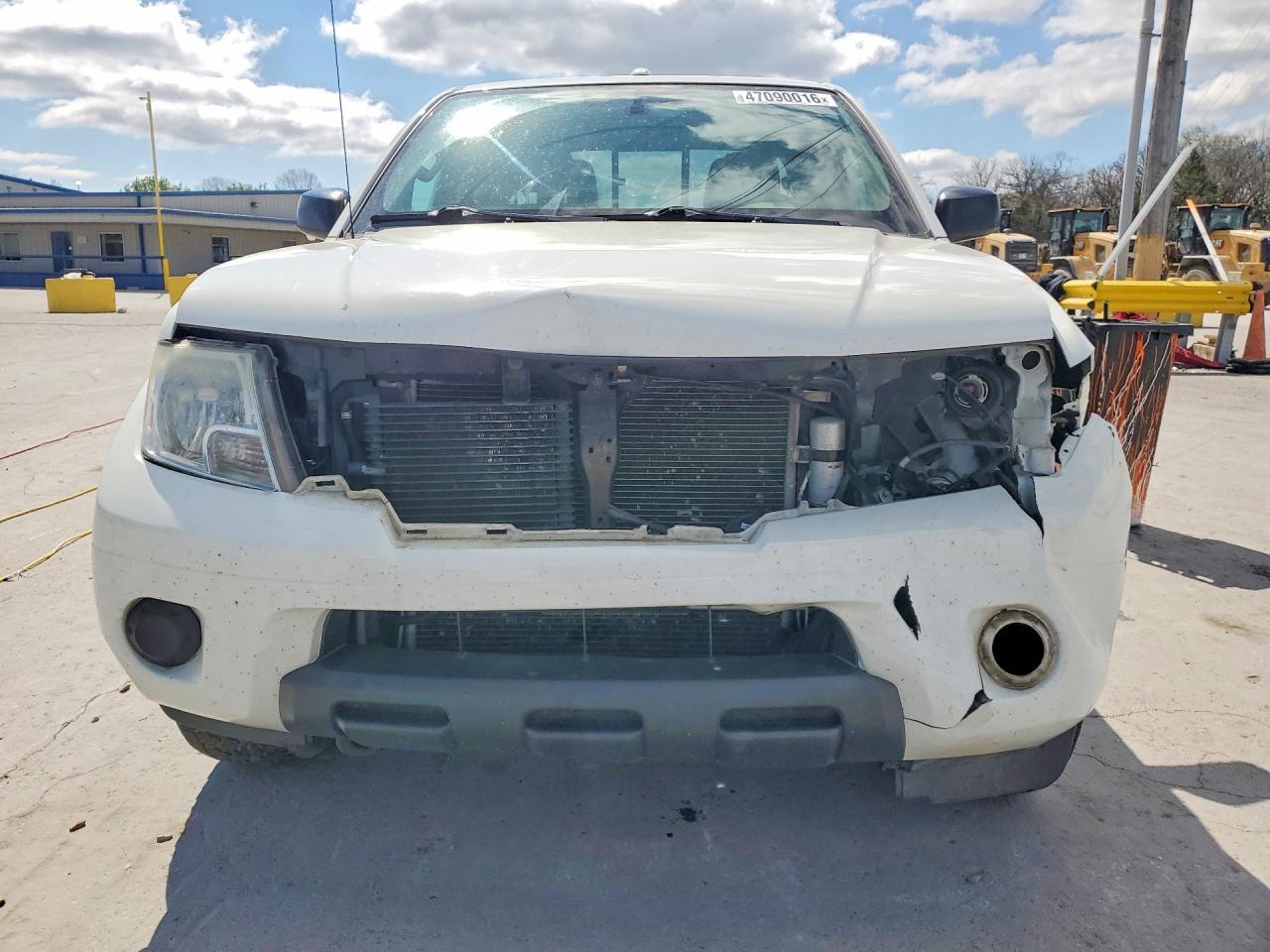 2016 NISSAN Frontier