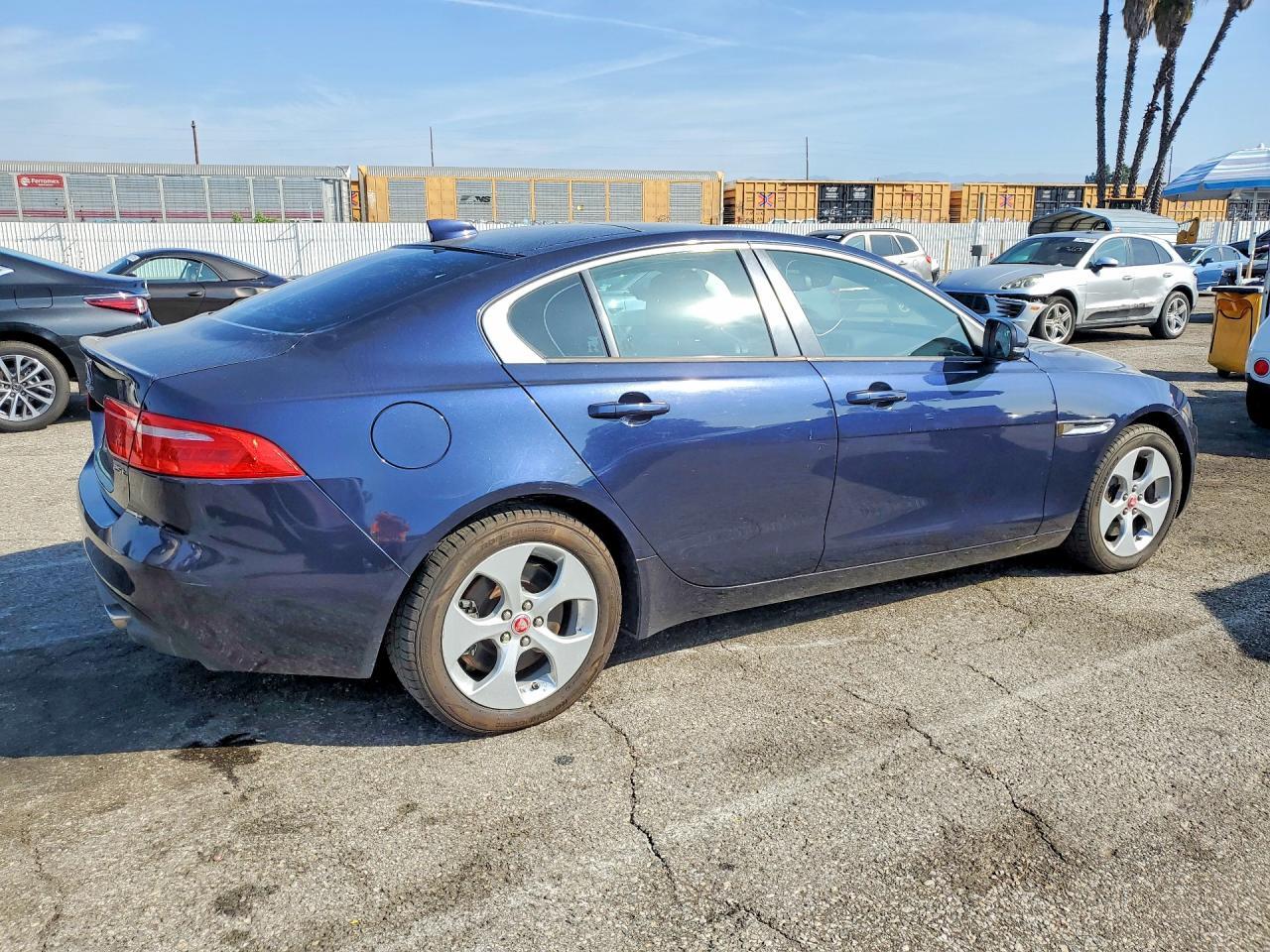 2017 JAGUAR XE