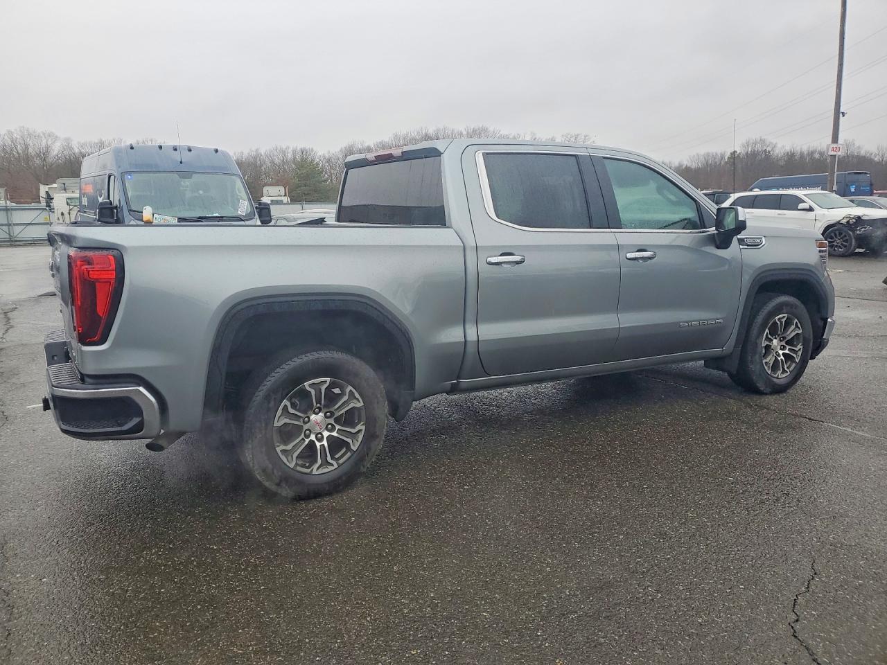 2025 GMC Sierra
