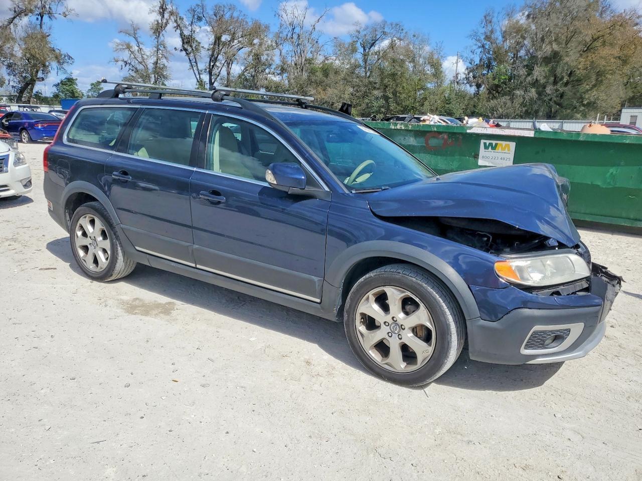 2010 VOLVO XC70