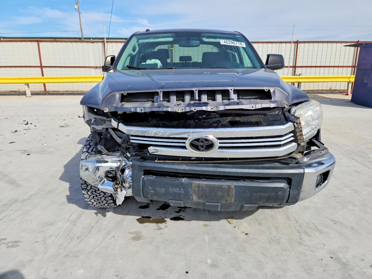 2017 TOYOTA TUNDRA