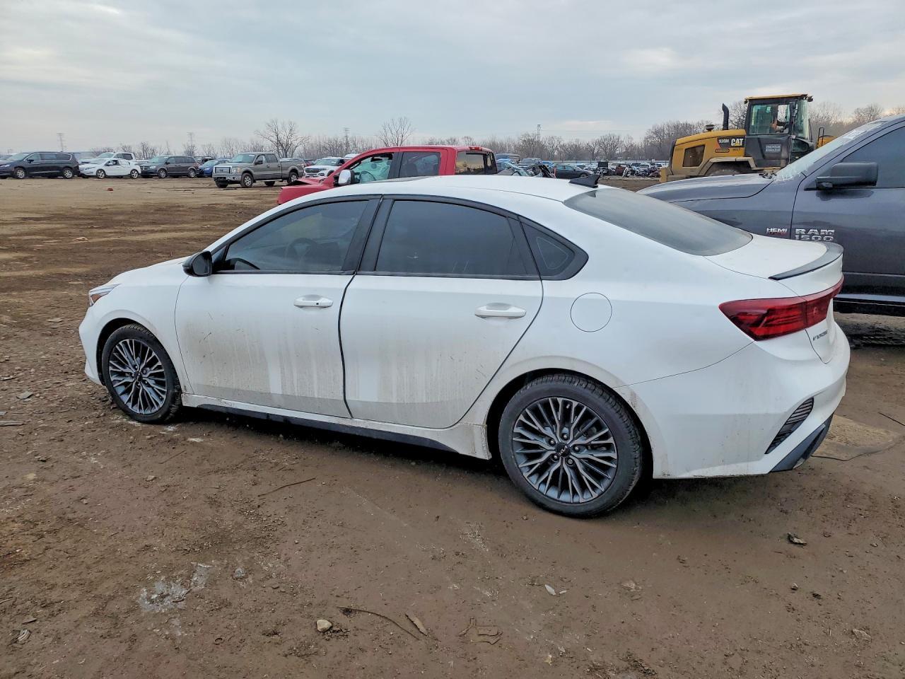 2023 KIA FORTE