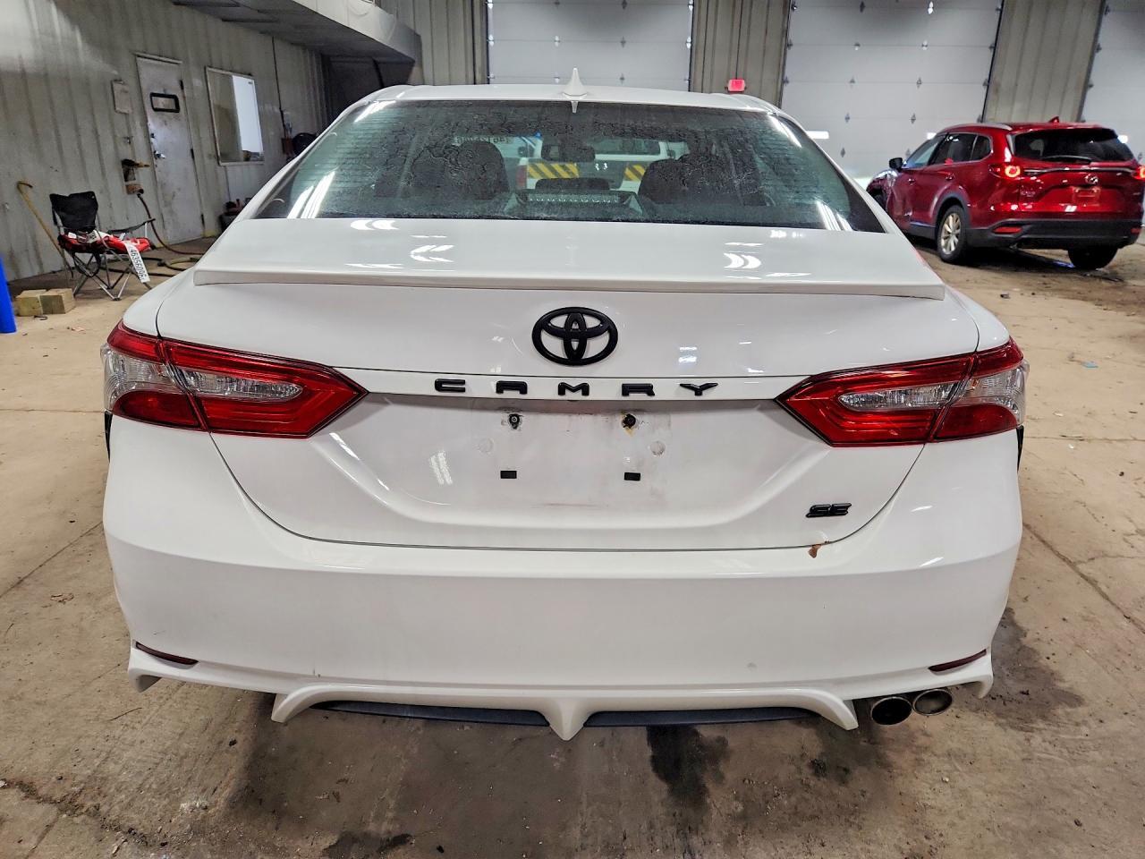 2018 TOYOTA CAMRY