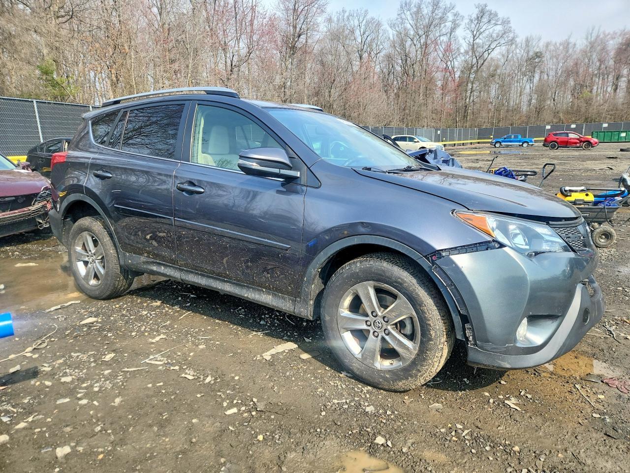 2015 TOYOTA RAV4