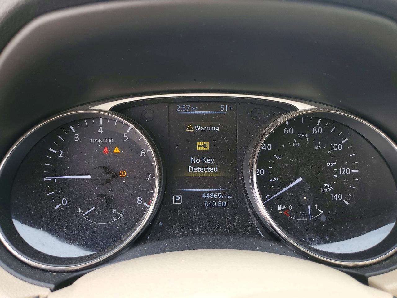 2015 NISSAN ROGUE