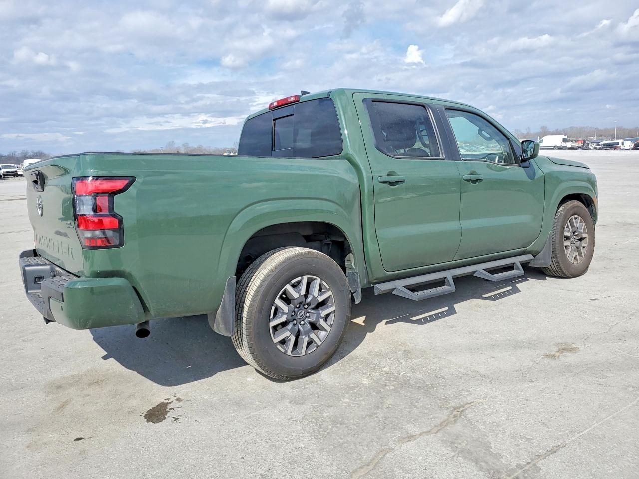 2024 NISSAN Frontier