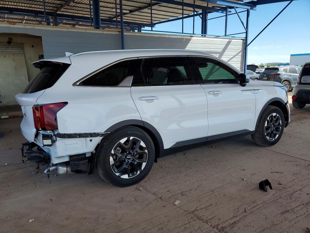 2025 KIA SORENTO