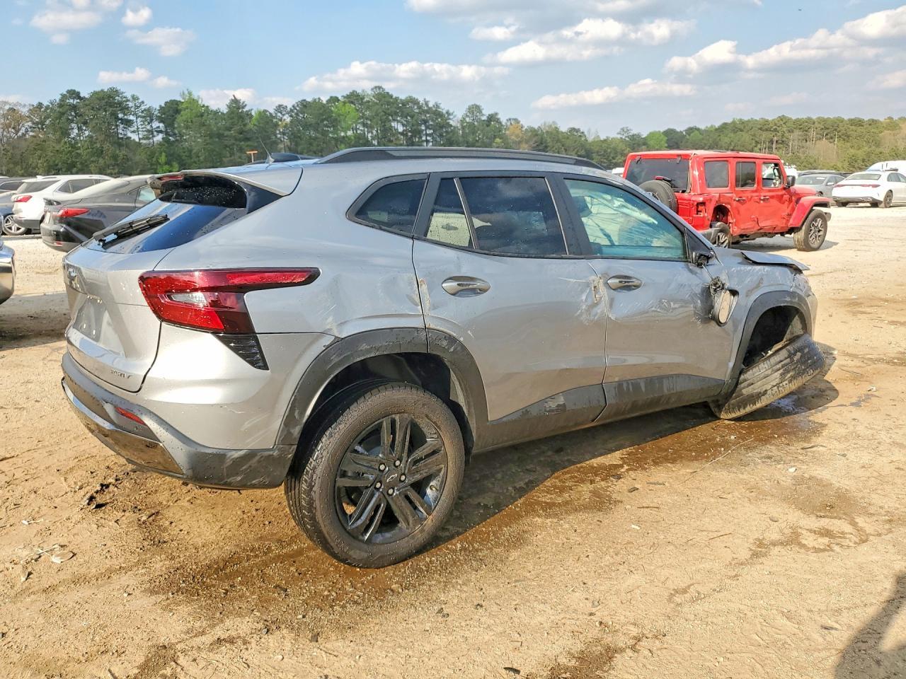 2025 CHEVROLET TRAX