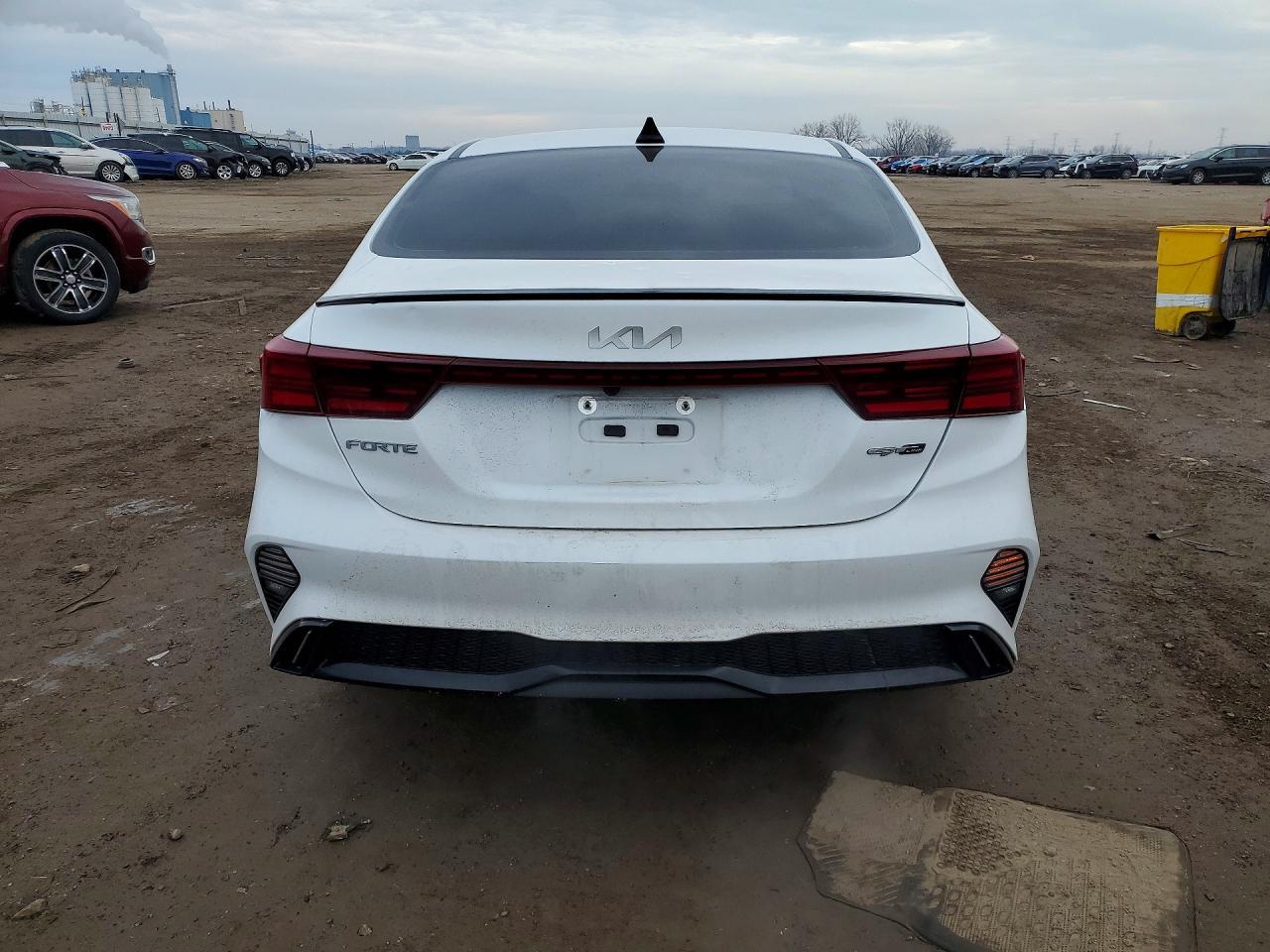 2023 KIA FORTE