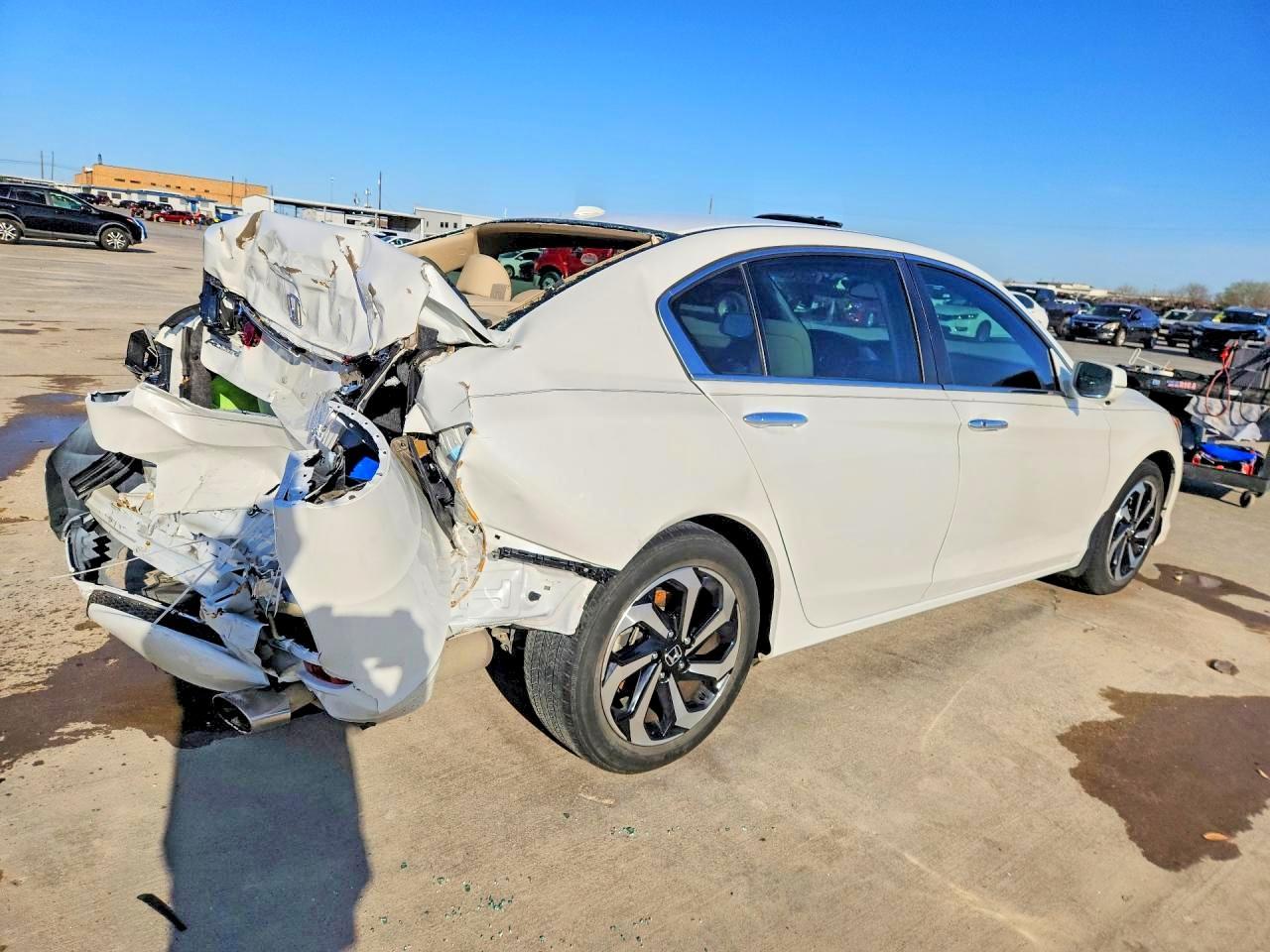 2016 HONDA ACCORD