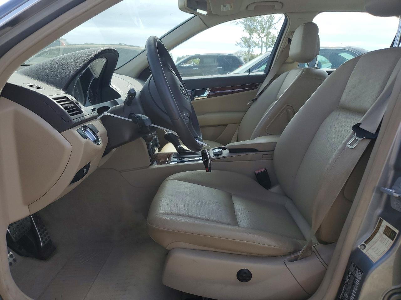 2011 MERCEDES-BENZ C-CLASS