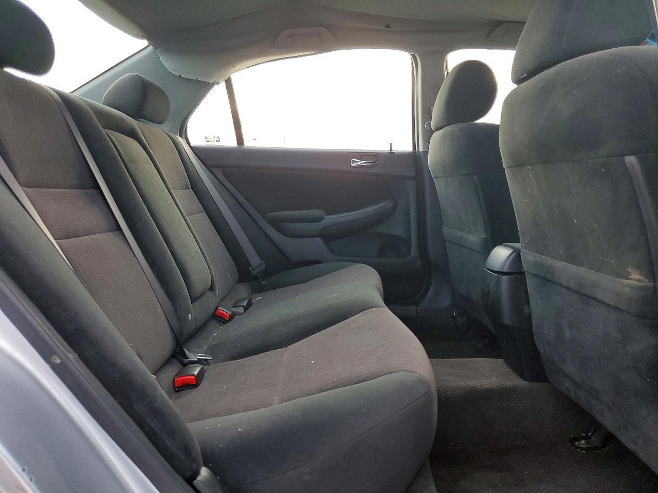 2004 HONDA ACCORD